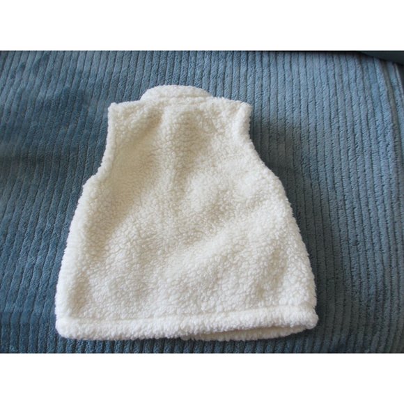CARTERS JUST ONE YOU SHERPA VEST 6 MONTHS IVORY SHADE - Picture 2 of 3